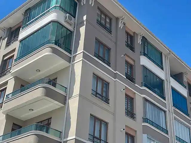 taşkent te vermiş olduğumuz cam balkon hizmetinin dış cepheden görseli